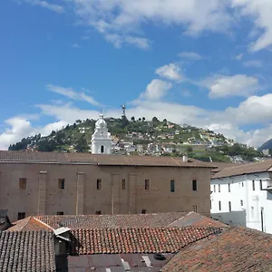 Huasi Continental *** Quito